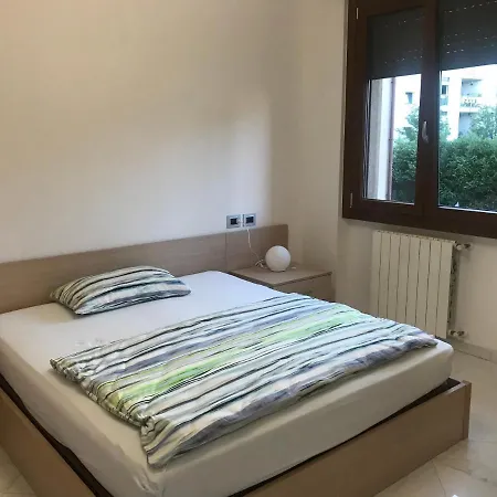 Erika Modern In Brianza Апартаменты Вимеркате